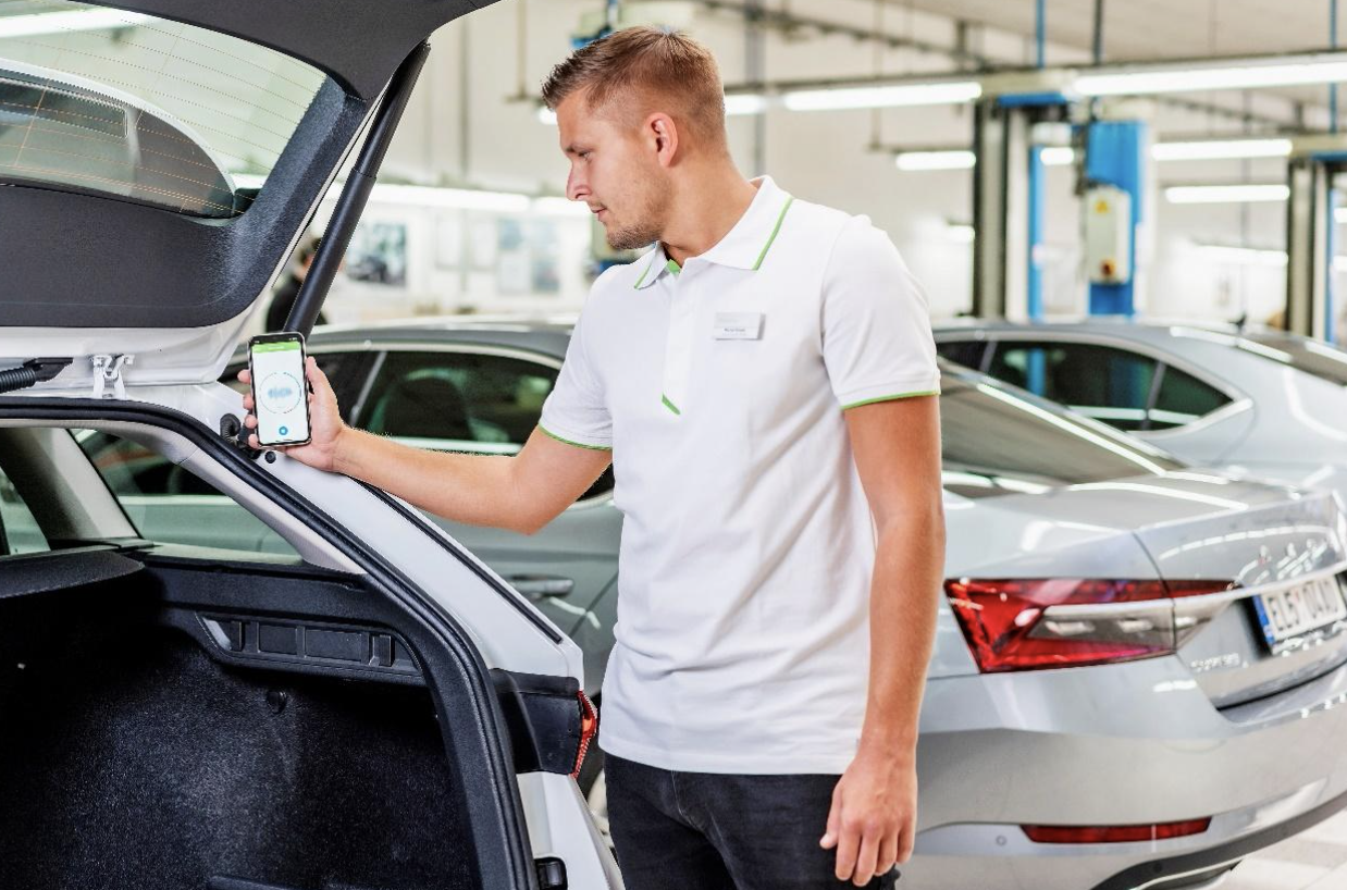 Škoda Auto utiliza la inteligencia artificial para realizar diagnósticos del coche aún más precisos.